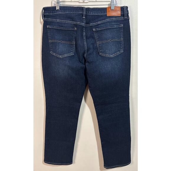 Lucky Brand Women's Dark Wash Sweet Mid-Rise Straight Jeans Size 16 - Picture 4 of 7